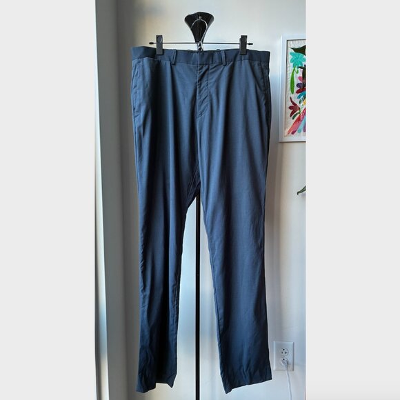 Theory's Men Wool Jake Pant in Eclipse (Navy Blue w/ Tonal Pattern) - Size 34 - Picture 3 of 6